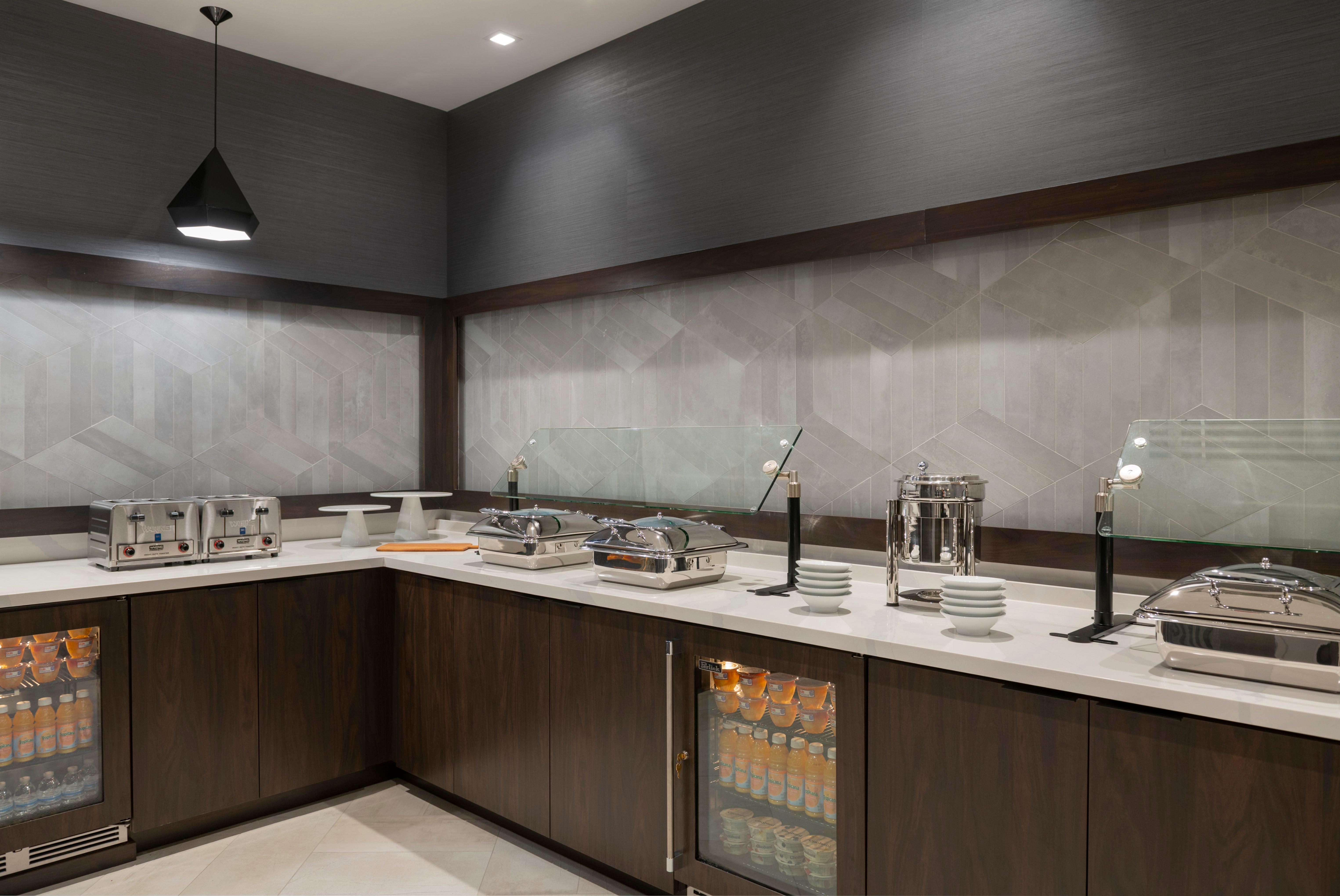 Holiday Inn Express - Boston Logan Airport - Revere By Ihg Eksteriør billede