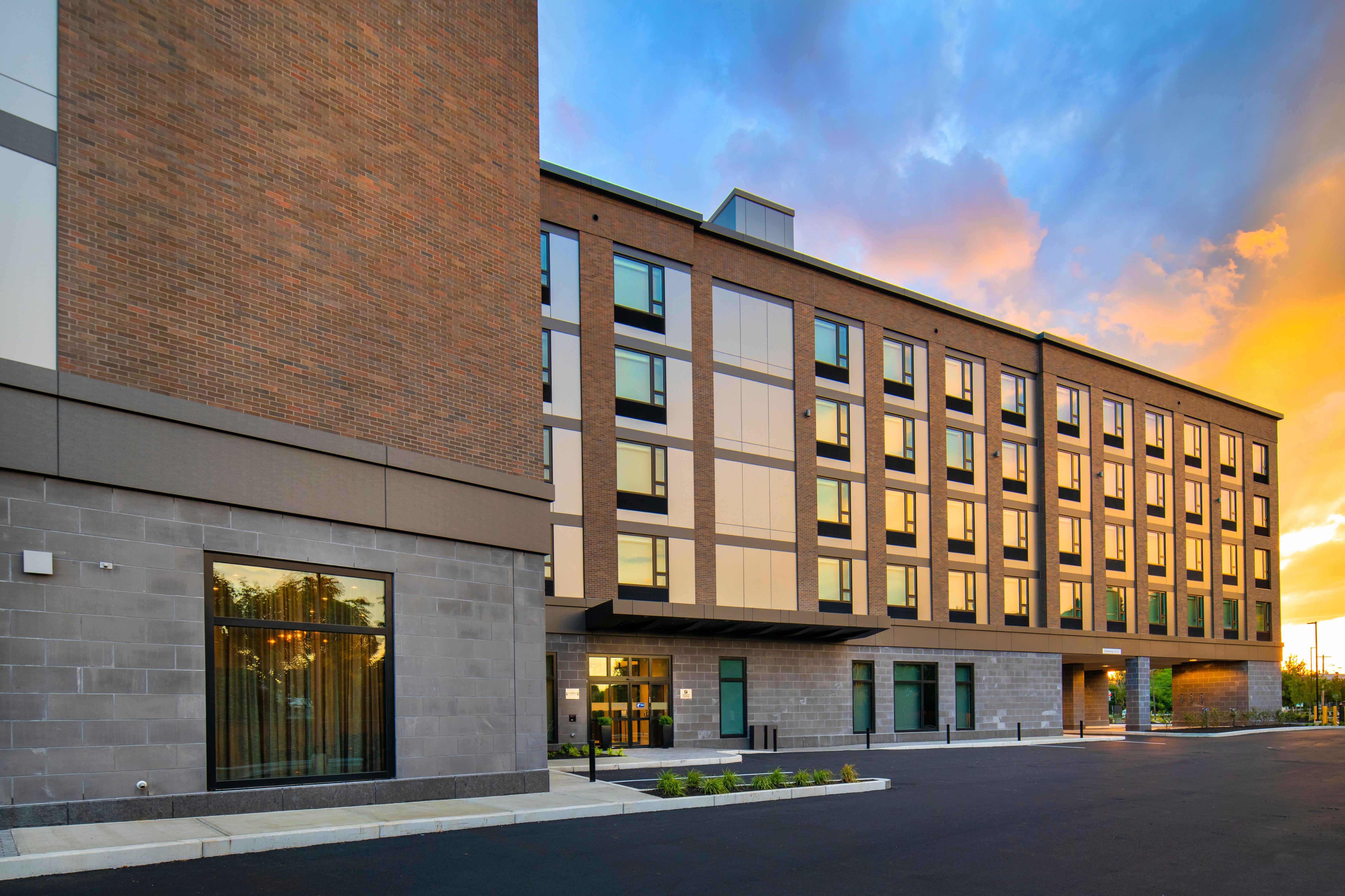 Holiday Inn Express - Boston Logan Airport - Revere By Ihg Eksteriør billede